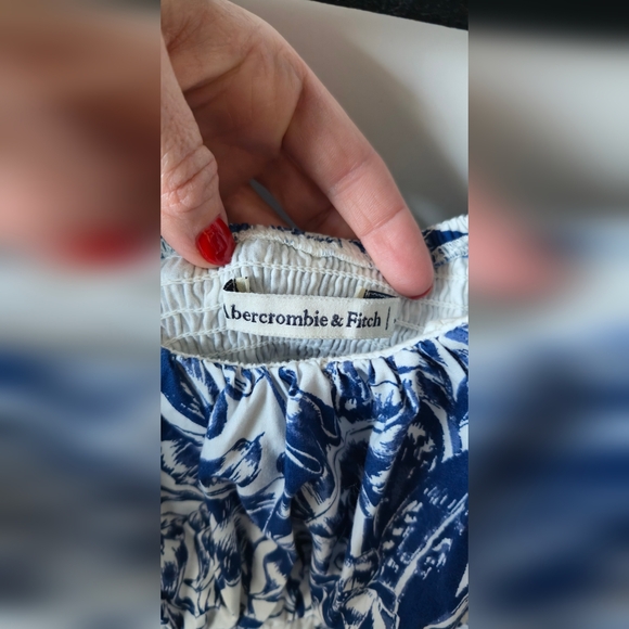 Abercrombie & Fitch Emerson Poplin Puff Sleeve Midi Dress - Picture 3 of 6